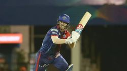 வார்னர் உண்மையிலேயே பெரிய மனுசன்.. 92 ரன்களில் வார்னர் எடுத்த முடிவு.. நெகிழ்ச்சியில் பொவேல்