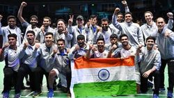 தாமஸ் கோப்பை பேட்மிண்டன் தொடர்.. 72 ஆண்டுகால ஏக்கம்.. தங்கம் வென்று சரித்திரம் படைத்த இந்திய அணி!