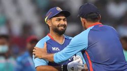 இப்போதைக்கு நான் தான் பிரச்சினையே.. உண்மையை ஒப்பு கொண்ட ரிஷப் பண்ட்.. DK-க்கு எதிரணி பாராட்டு