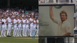 வாவ்! இதை யாரும் எதிர்பார்க்கல..வார்னேக்கு இங்கிலாந்து செய்த கவுரவம்..லார்ட்ஸ் டெஸ்ட்டில் நெகிழ்ச்சி