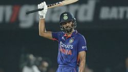 எங்க மனதை நொறுக்கிட்டீங்க ருத்துராஜ்..! நொந்து போன சிஎஸ்கே ரசிகர்கள்.. 31 வயது வீரருக்கு பிறந்த வழி