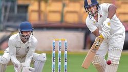 இந்திய அணியில் வாய்ப்பு மறுப்பு.. சதம் அடித்துவிட்டு அசிங்கம் அசிங்கமாக திட்டிய சர்ஃபிராஸ் கான்