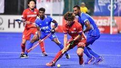 ஆசிய கோப்பை ஹாக்கி - 2 அணிக்குமே 10 பேர் தான்.. கடைசி நொடி வரை த்ரில்.. வெண்கலம் வென்ற இந்தியா