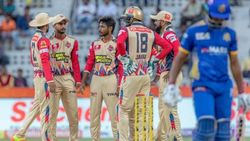 வருண் சக்ரவர்த்தியின் டககர் பவுலிங்..எங்க ராசா இருந்தீங்க இவ்வளவு நாளு..நடப்பு சாம்பியன் 2வது தோல்வி