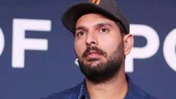 ஒரு சதத்திற்கு பின் இவ்ளோ பெரிய கதையா? யுவ்ராஜ் சிங் போட்ட ஒரு ட்வீட்.. நெகிழ்ச்சியடைந்த ரசிகர்கள்!