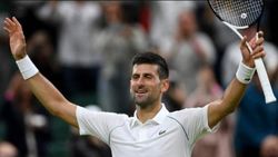 விம்பிள்டன் டென்னிஸ் - முத்தம் கொடுத்த ஜோகோவிச்.. இறுதிப் போட்டிக்கு தகுதி.. புதிய சாதனை !