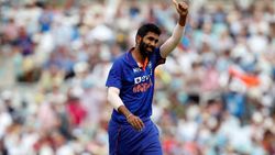 ஒரே போட்டியில் 3 பிரமாண்ட சாதனைகள்.. இங்கிலாந்து மண்ணில் கொடி நாட்டிய பும்ரா.. ரசிகர்கள் வியப்பு!!