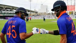 சச்சின் - கங்குலிக்கு பின் இவர்கள்தான்.. ரோகித் - தவான் படைத்த பிரமாண்ட சாதனை.. ரசிகர்கள் பாராட்டு!