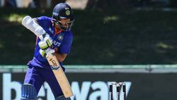 மேற்கிந்திய தீவுகள் வந்தடைந்த இந்திய கிரிக்கெட் அணி.. ஷிகர் தவான் முன் காத்திருக்கும் சவால்கள்