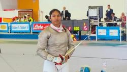 இது வேற லெவல்.. வாள்வீச்சு போட்டியில் வீர தமிழச்சி சாதனை.. 2வது முறையாக தங்கம் வென்ற பவானி தேவி