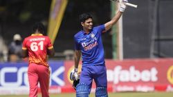 ஒரே சதம்.. ஒஹோனு வாழ்க்கை.. ஐசிசி ஒருநாள் போட்டி தரவரிசை பட்டியலில் சுப்மான் கில் புதிய உச்சம்