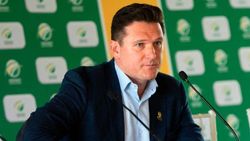 டெஸ்ட் கிரிக்கெட்டில் மாற்றம்.. ஐசிசி க்கு கோரிக்கை வைத்த கிரேம் ஸ்மித்.. காசுக்காக எடுத்த முடிவு?