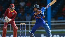 இதை எதிர்பார்க்கவே இல்லையே.. வெஸ்ட் இண்டீஸுக்கு ஷாக் கொடுத்த ஸ்ரேயாஸ்..5வது டி20ல் 189 ரன்கள் இலக்கு