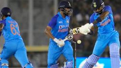 ஹர்திக் பாண்டியா ஹாட்ரிக் சிக்சர்.. கேஎல் ராகுல் சாதனை.. சூர்யகுமார், மிரட்டல் பேட்டிங்..IND vs AUS