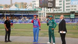 ஆப்கானுக்கு ஆதரவளிக்கும் இந்திய ரசிகர்கள்.. ஆரம்பமே காத்திருக்கும் அதிர்ச்சி..சமாளிப்பாரா முகமது நபி