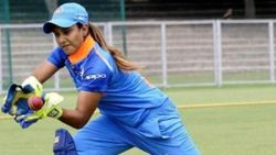 நகை, பணம் திருட்டு.. இங்கிலாந்தில் இந்திய வீராங்கனைக்கு ஏற்பட்ட சோகம்.. என்ன நடவடிக்கை தெரியுமா??