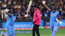 அஸ்வின் அடித்த பவுண்டரிக்கு ஏன் ரன் தரவில்லை.. ரசிகர்களை குழப்பும் ஐசிசி விதி.. என்ன நடந்தது?