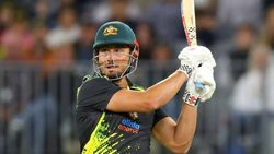 6 சிக்சர்களை விளாசிய ஸ்டோனிஸ்.. டி20 உலககோப்பையில் மீண்டும் சாதனை.. இலங்கையை பந்தாடிய ஆஸி. அணி