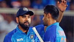 ரசிகர்களை ஏமாற்றினாரா ரோகித் சர்மா.. ? ஒரே புகைப்படத்தால் எழுந்த சர்ச்சை.. உண்மை என்ன?