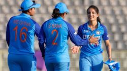 வெற்றி பாதைக்கு திரும்பிய இந்திய மகளிர் அணி.. ஆசிய மகளிர் கோப்பை அரையிறுதிக்கு தகுதி