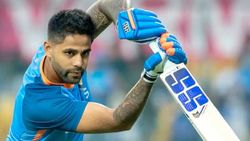 புதிய களத்திலும் இப்படியா??.. அச்சமின்றி கெத்து காட்டிய சூர்யகுமார் யாதவ்.. ஆடிப்போன ஆஸ்திரேலியா!