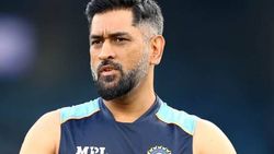 தமிழ் திரையுலகில் களமிறங்கும் எம்.எஸ்.தோனி.. உச்சநட்சத்திரங்களுடன் தீவிர பேச்சுவார்த்தை- முழு விவரம்