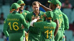 வங்கதேசத்தை பந்தாடியது தென்னாப்பிரிக்கா.. 104 ரன்கள் வித்தியாசத்தில் அபாரம்.. எகிறிய ரன்ரேட்