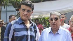 “நான் எதுவும் பண்ணலையா??..” பொங்கி எழுந்த சவுரவ் கங்குலி.. சீனிவாசன் குற்றச்சாட்டுக்கு பதிலடி?