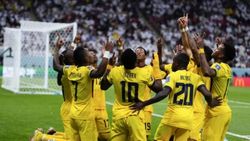 92 ஆண்டுகளில் முதல்முறை.. மோசமான சாதனை படைத்த கத்தார்.. முதல் போட்டியில் அசால்ட் செய்த ஈகுவடார்!