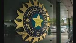 IPL Retention 2023 - எந்த சேனலில் பார்ப்பது? எத்தனை மணிக்கு ? முழு விடுவிப்பு பட்டியல் எப்போது?