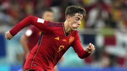 18 வயசு தான்.. பீலே-வுக்கு பின் ஸ்பெயின் அணி வீரர் படைத்த சாதனை.. குவியும் ரசிகர்களின் வாழ்த்து!