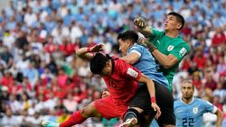 விடாமல் முயற்சித்த உருகுவே.. கடைசி வரை போராடிய தென் கொரியா.. இறுதியில் டிராவில் முடிந்த ஆட்டம்!