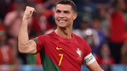 ஒரு சீசனுக்கு ரூ.1,687 கோடி.. வலைவிரிக்கும் சவுதி அரேபியா கிளப்.. ஏற்பாரா கிறிஸ்டியானோ ரொனால்டோ?