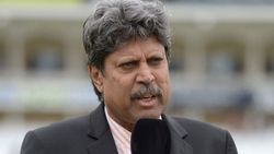 போய் மளிகை கடை வச்சு நடத்துங்க.. ஏன் இந்தியாவுக்கு விளையாட்றீங்க? சீனியர்கள் மீது கபில்தேவ் தாக்கு