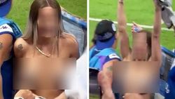 அர்ஜென்டினா வெற்றி.. மைதானத்திலேயே மேலாடையை கழற்றிய ரசிகை.. கத்தார் அரசால் கைது செய்யப்படுவாரா?