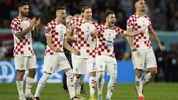 பெனால்டி ஷூட் அவுட்டால் தப்பித்த குரோஷியா.. இறுதி வரை போராட்டம்.. கண்ணீர் கடலில் ஜப்பான் வீரர்கள்!