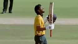 என்ன பெரிய மனுசு பா.. 7 சிக்சர் அடித்து பவுலருக்கு ருத்துராஜ் ஆறுதல்.. நம்பிக்கை வார்த்தை