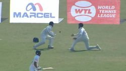 தட்டி தூக்கிய ரிஷப் பண்ட்.. நடப்பாணடின் சிறந்த கேட்ச்.. கோலியின் மானத்தை காப்பாற்றினார்