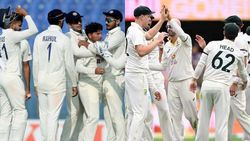 ஐசிசி தரவரிசையில் நிகழ்ந்த குழப்பம்.. ஒரே நாளில் 3 முறை மாற்றம்.. அது எப்படி திமிங்கலம் முடியும்?