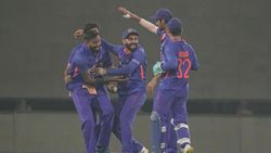 நியூசியை ஓயிட்வாஷ் செய்த இந்தியா.. 3வது ஒருநாள் போட்டியில் அபாரம்.. ஐசிசி நம்பர் 1 அணியானது இந்தியா