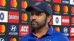 பந்துவீச்சாளர்களை குறை சொல்ல விரும்பவில்லை.. வெற்றியில் திருப்தி இல்லாத ரோகித்..வீரர்களுக்கு அட்வைஸ்