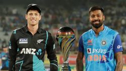 ஆரம்பமே இந்தியாவுக்கு நெருக்கடி கொடுத்த நியூசி.. உம்ரான் அதிரடி நீக்கம்.. பிளேயிங் லெவன் மாற்றம்