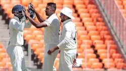 ஆடுகளத்தில் தூங்கியதா இந்தியா.. முன்னாள் வீரர் சொன்னது அப்படியே நடந்துடுச்சுப்பா.. முழு விவரம்