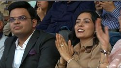 ஐபிஎல் தொடக்க விழாவில் ஜூனியர் ஜெய்ஷா.. குடும்பத்துடன் வந்த பிசிசிஐ நிர்வாகிகள்