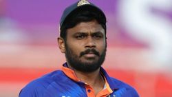 “என் வழி.. தனி வழி” பிசிசிஐ-ன் துரோகத்தையும் மீறி சஞ்சு சாம்சன் செய்த விஷயம்.. ரசிகர்கள் மகிழ்ச்சி