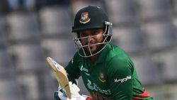 வங்கதேச வீரர் ஷகிபுல் ஹசன் அபார சாதனை.. உலகத்திலேயே வெறும் 3வது வீரர் தான்.. முழு விவரம்