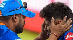 அக்சர் பட்டேல் அடித்த பந்து.. சூர்யகுமார் தலையை பதம் பார்த்தது..கேட்ச் பிடிக்கும் போது நிகழ்ந்த தவறு