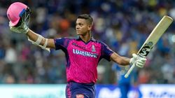 மும்பை பந்துவீச்சை சுக்குநூறாக்கிய ஜெய்ஸ்வால்.. சொந்த மண்ணில் சாதனை.. மும்பைக்கு 213 ரன்கள் இலக்கு!