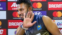 சரியான இம்பேக்ட் பிளேயர்.. சொந்த ஊர் கிளம்பிய வில்லியம்சன்.. டக்கென ஷனகாவை தூக்கிய குஜராத் அணி!