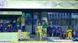 தோனி ஆட்டமிழந்ததை கொண்டாடிய CSK வீரர்? செல்லமாக கண்டித்த அணி நிர்வாகம்..ஆமாங்க.. அப்படி தான் பண்ணாரு